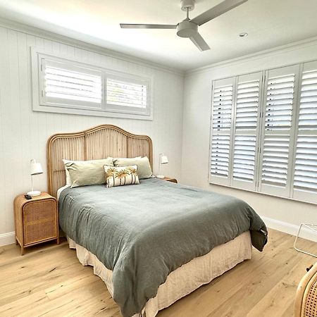 Unwind Guesthouse خليج بيرون المظهر الخارجي الصورة