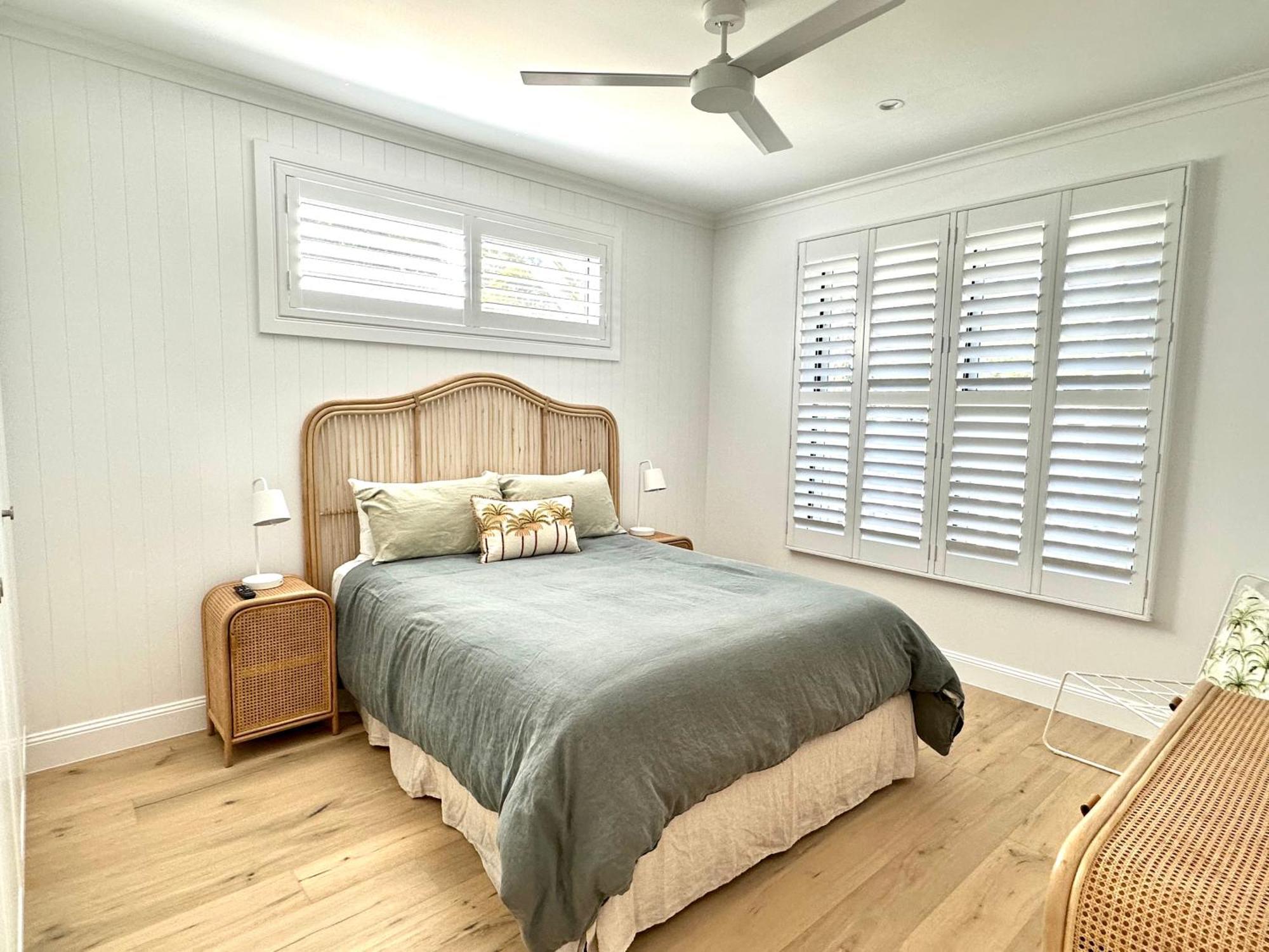 Unwind Guesthouse خليج بيرون المظهر الخارجي الصورة